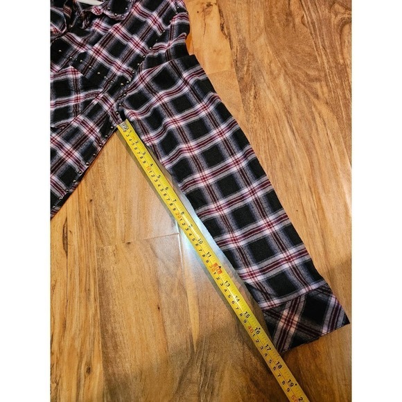 Rails black white red plaid with studded accent. Large. Western Soft Comfy Warm - Picture 8 of 12